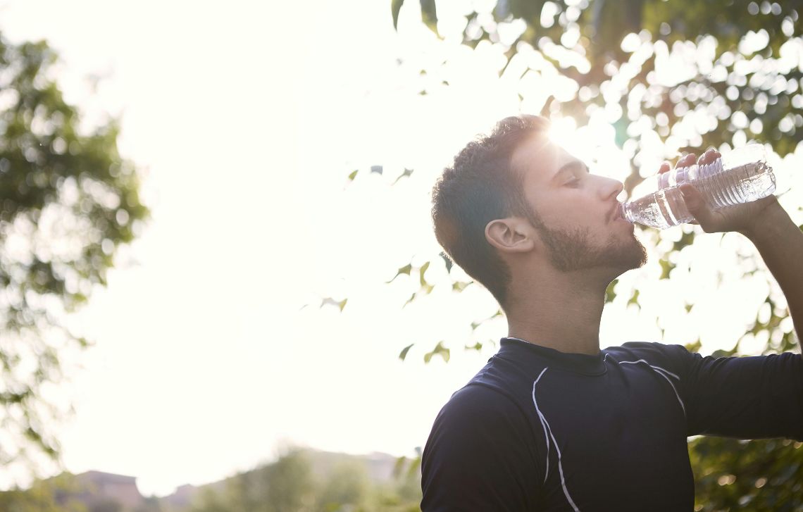 Minum-air-putih-sebelum-dan-setelah-berolahraga